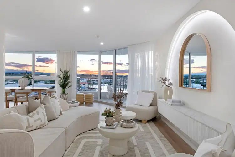 25/5 Admiralty Drive, Surfers Paradise QLD 4217