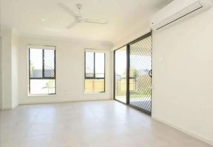 Third view of Homely semi-detached listing, 1/107 Reif Street, Flinders View QLD 4305