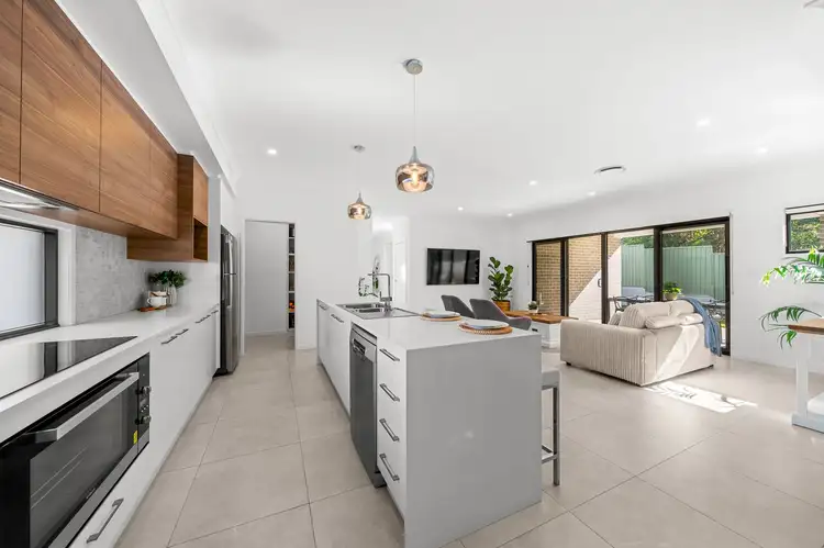 Fourth view of Homely house listing, 1 Ismaeel Circuit, Kuraby QLD 4112