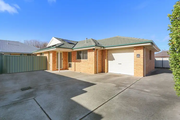 2/13 Rachel Court, Lavington NSW 2641