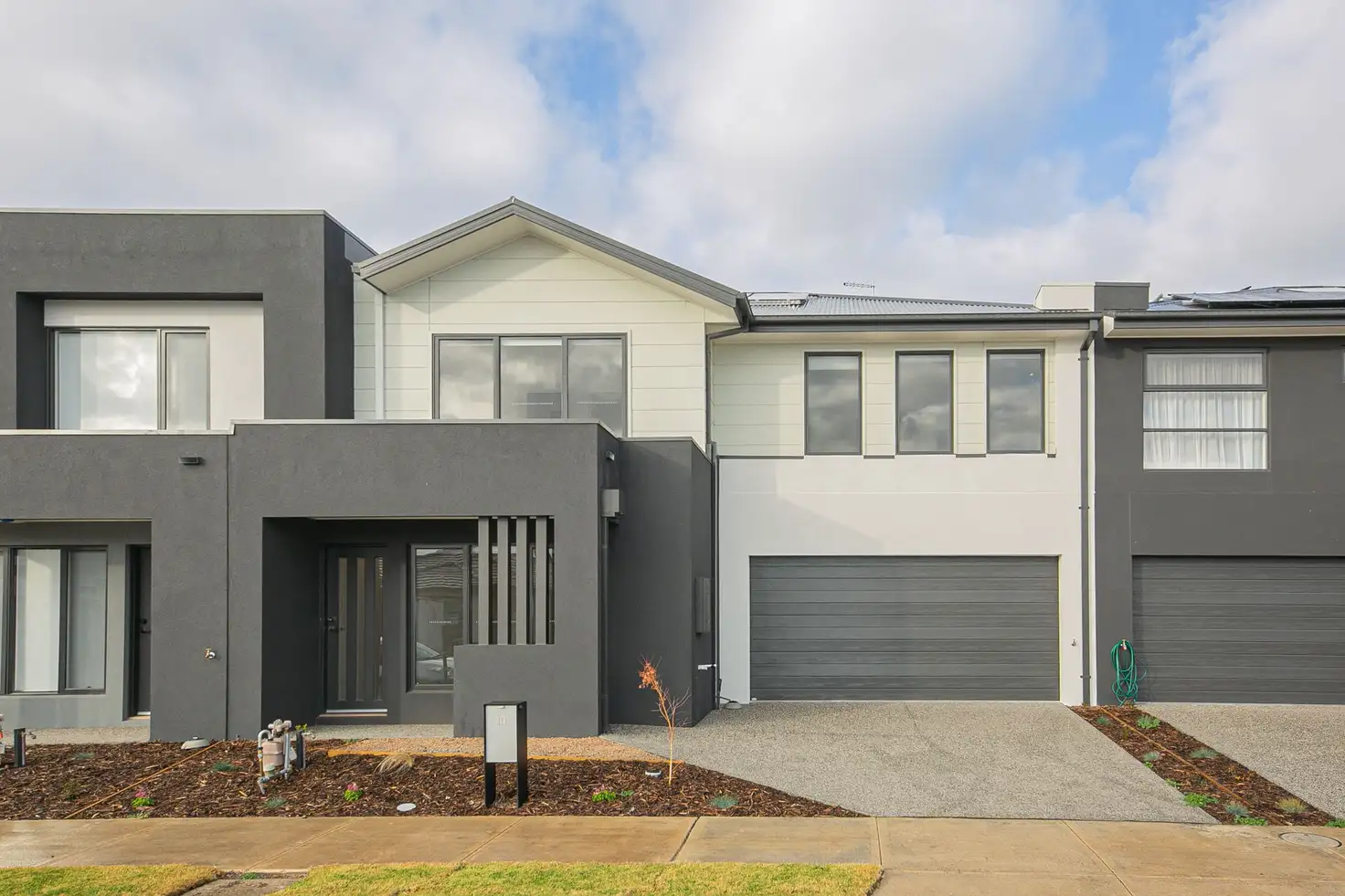 Main view of Homely house listing, 10 Platoon Crescent, Berwick VIC 3806