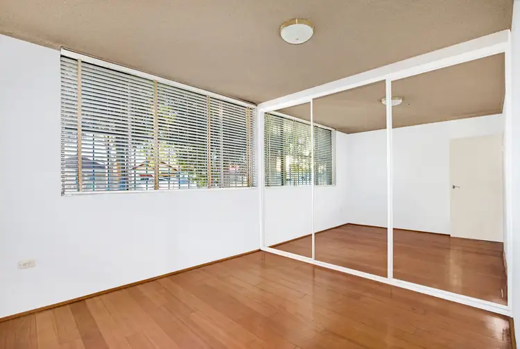 Fifth view of Homely apartment listing, 2/283 Gardeners Road, Eastlakes NSW 2018