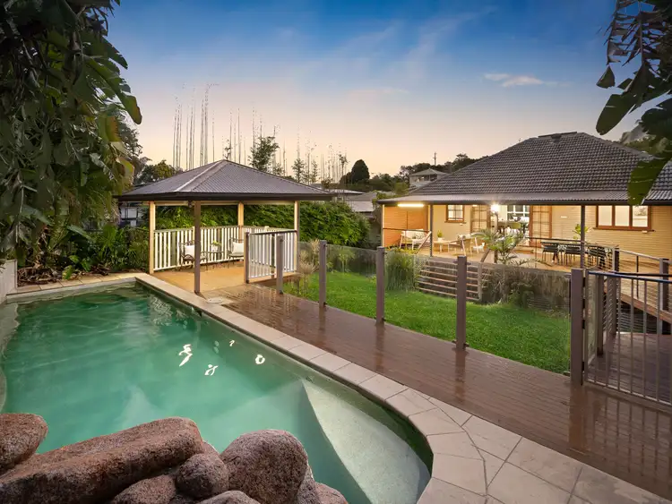 52 Latimer Street, Holland Park QLD 4121