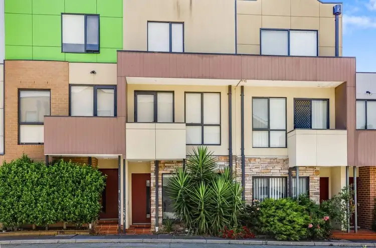 6/24 Featherpark Way, Craigieburn VIC 3064