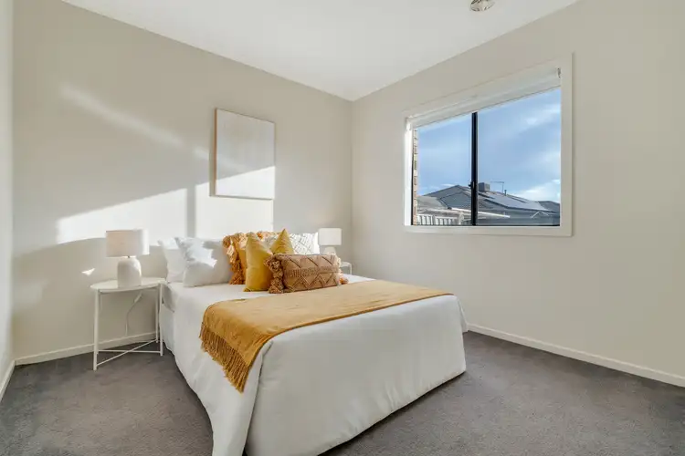 Fifth view of Homely house listing, 21 Oakgrove Drive, Craigieburn VIC 3064