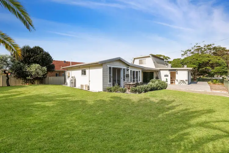 2 Watts Road, Callala Beach NSW 2540