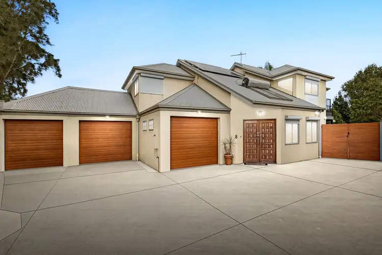 8 Perch Close, Werribee South VIC 3030