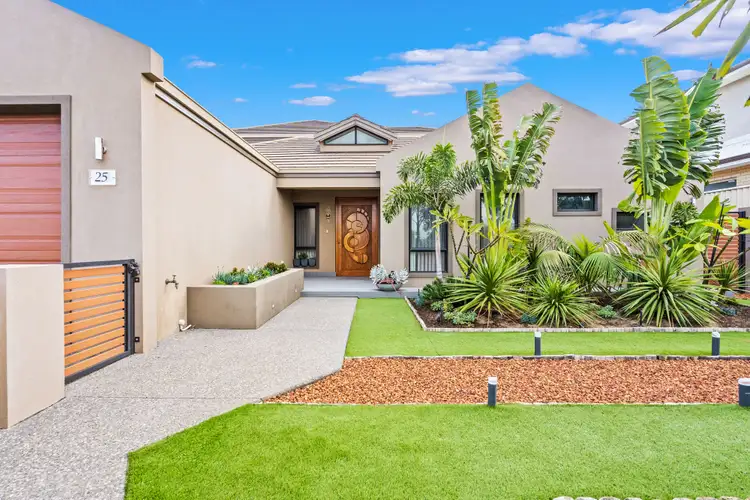 25 Waterhouse Meander