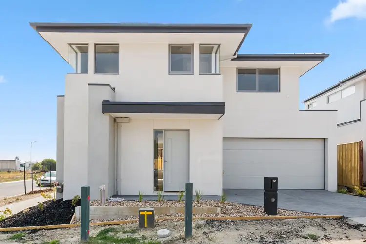 12 Hughes Lane, Officer VIC 3809