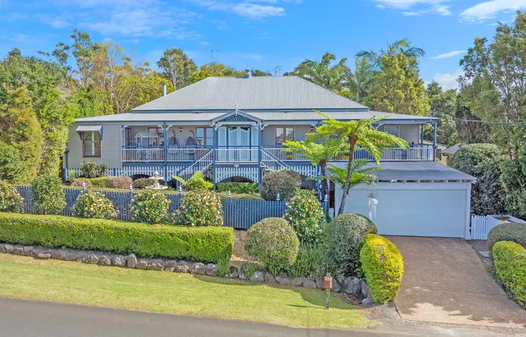 15 Paradise Drive, Tamborine Mountain QLD 4272