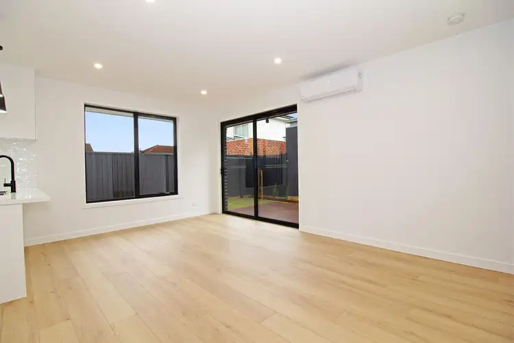 Fifth view of Homely townhouse listing, 3/15 View Street, Glenroy VIC 3046