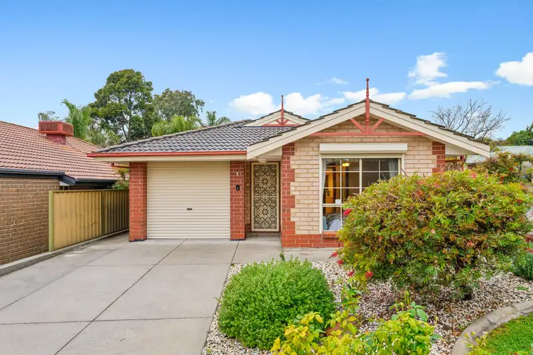 3 Moorfield Mews