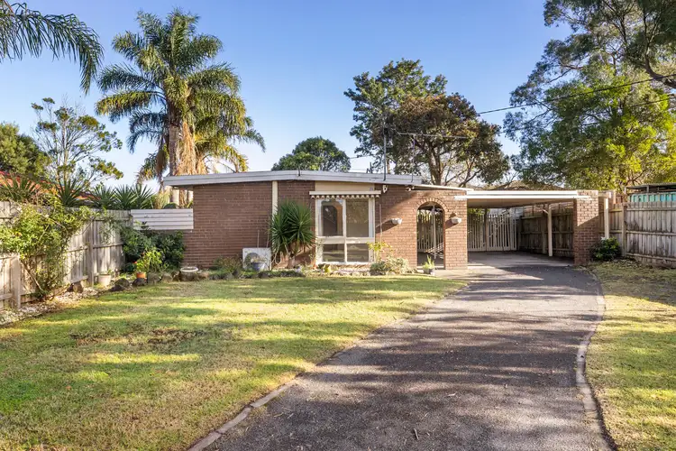 15 Sussex Crescent, Seaford VIC 3198