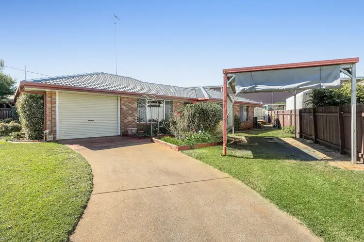 10 Gibson Street, Wilsonton QLD 4350
