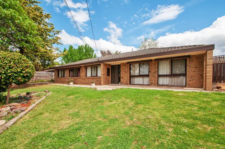 5 Daymar Drive, Mooroolbark VIC 3138