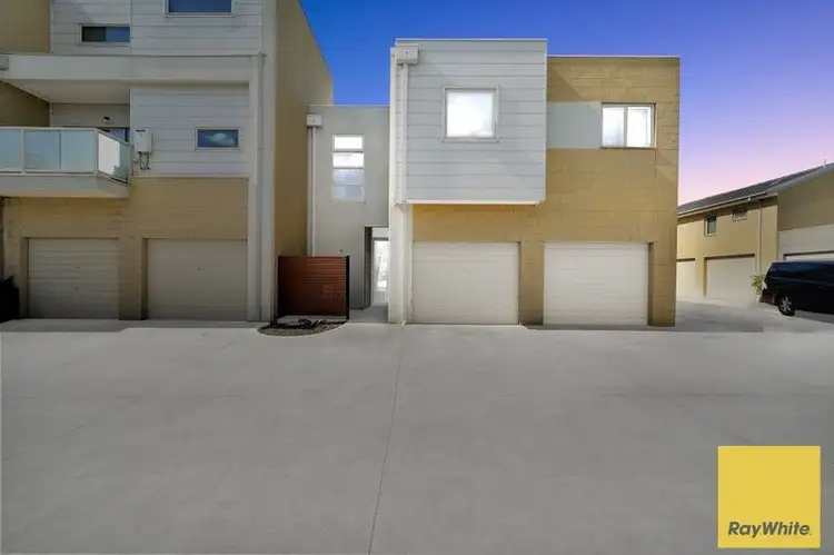 26/2 Rockgarden Drive, Truganina VIC 3029