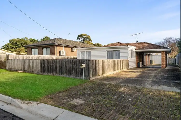 26 Leon Avenue, Rosebud VIC 3939
