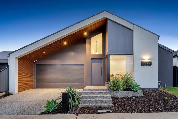 22 Xenolith Drive, Craigieburn VIC 3064