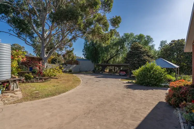 6-8 Wedge Street, Avenel VIC 3664