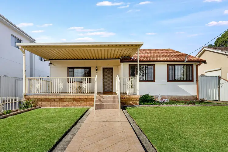 277 Waterloo Road, Greenacre NSW 2190