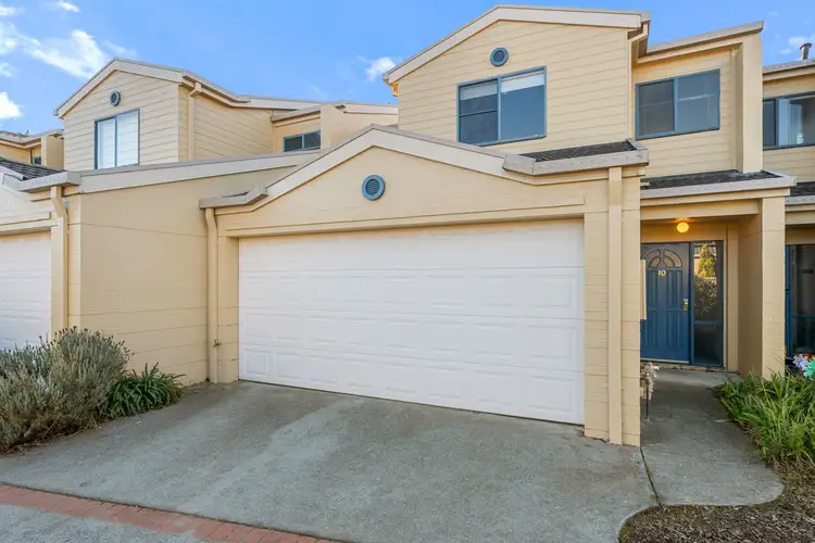 Main view of Homely townhouse listing, 10/2 Dines Place, Bruce ACT 2617