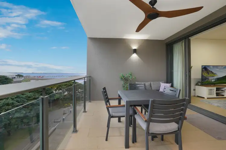 126/19 Kitchener Drive, Darwin City NT 800