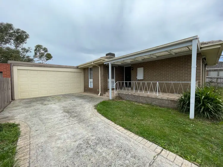 14 Jindabyne Avenue, Dandenong North VIC 3175
