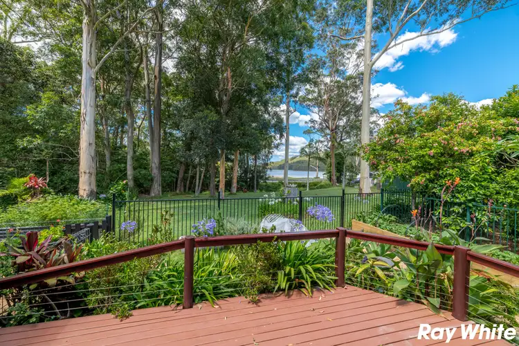 12 Windsor Street, Tarbuck Bay NSW 2428