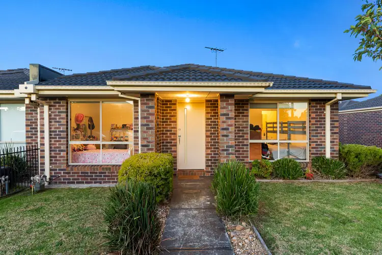 2/12 John Street, Pakenham VIC 3810