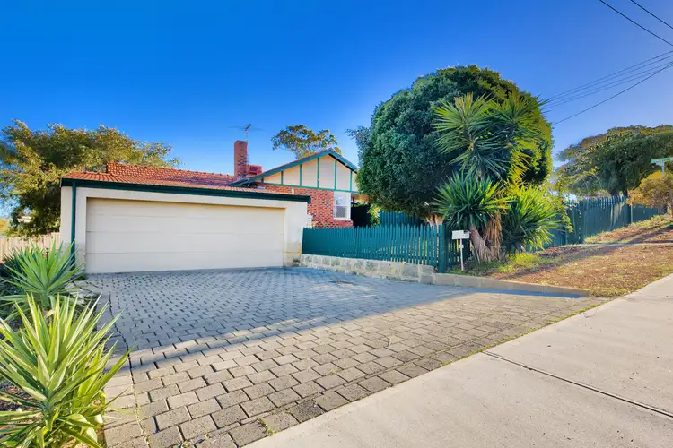 15 Feredy Street, Embleton WA 6062