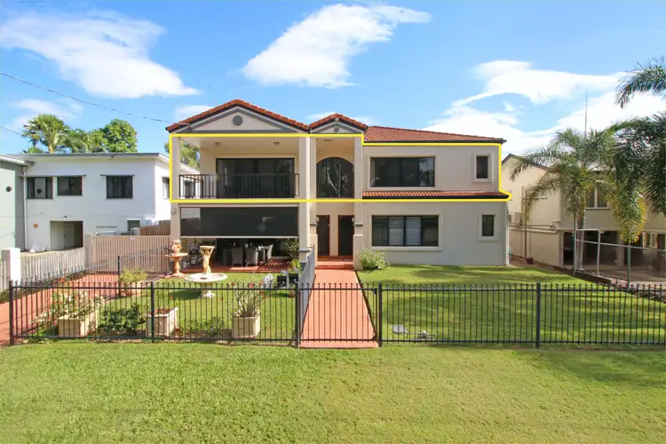 2/14 Palm Street, Rowes Bay QLD 4810