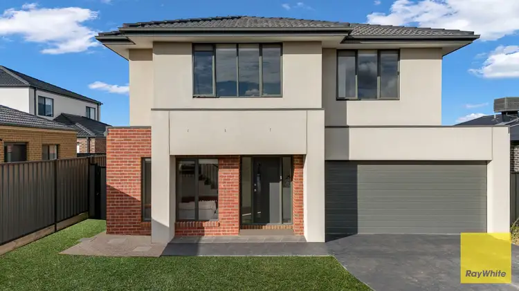 11 Goodison Grove, Mount Cottrell VIC 3024