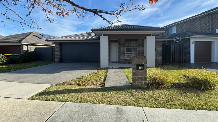 12 Middle Ridge Drive, Glenmore Park NSW 2745