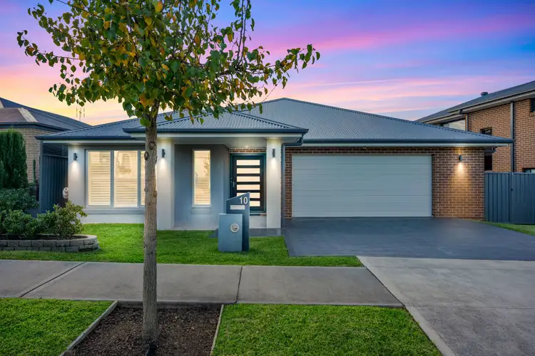 10 Randall Street, Glenmore Park NSW 2745