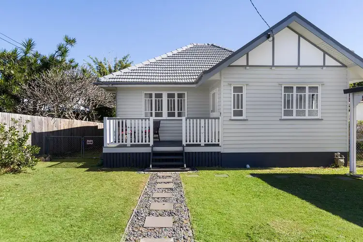 53 Seabreeze Road, Manly West QLD 4179
