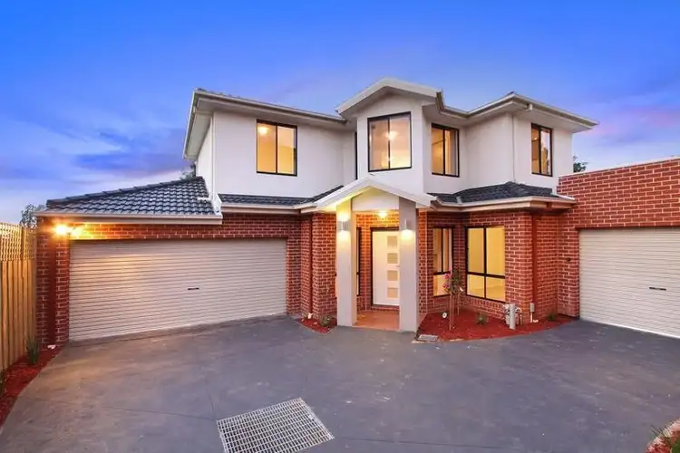 2/3 Melinga Cresent, Chadstone VIC 3148