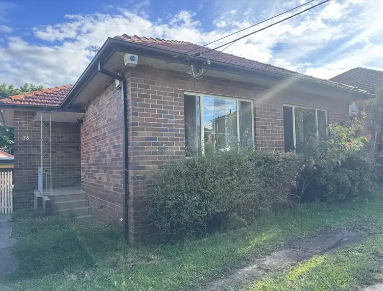 38 Allambee Crescent, Beverly Hills NSW 2209