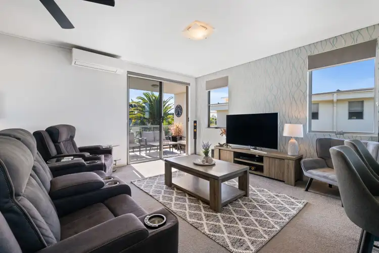 237/64 Sickle Avenue, Hope Island QLD 4212