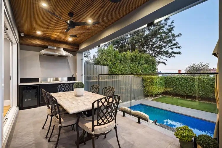 1A Caroline Street, Aberfeldie VIC 3040