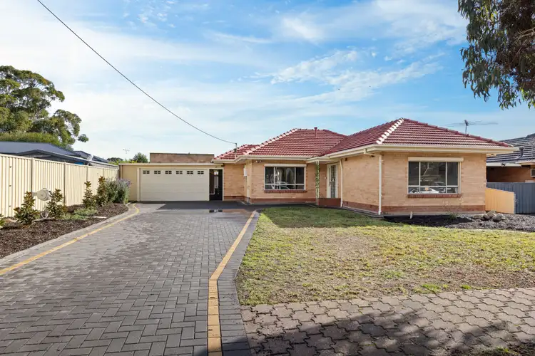4 Curbur Avenue, Pooraka SA 5095