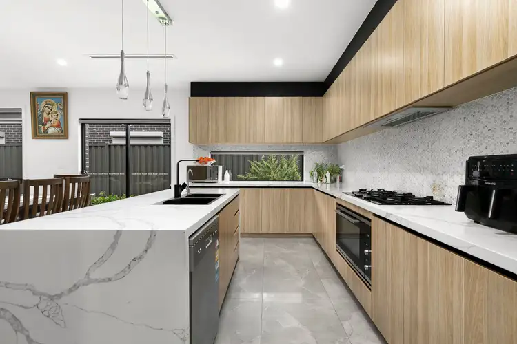 Fifth view of Homely house listing, 17 Prosperity Way, Roxburgh Park VIC 3064