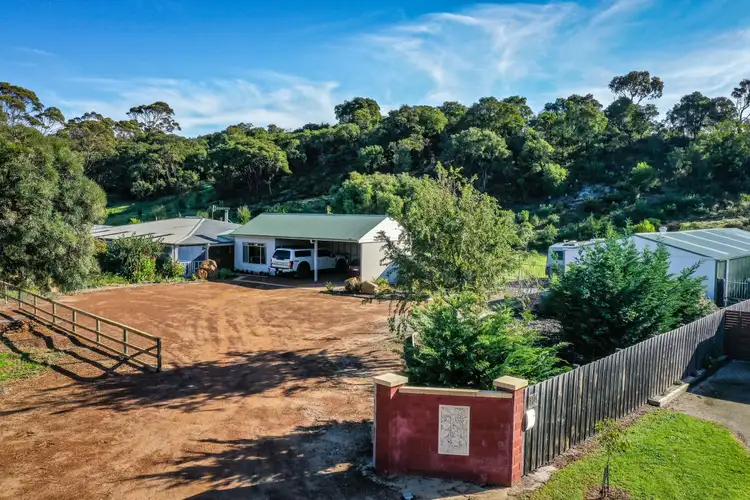 Fifth view of Homely house listing, 10 Lorikeet Way, Little Grove WA 6330