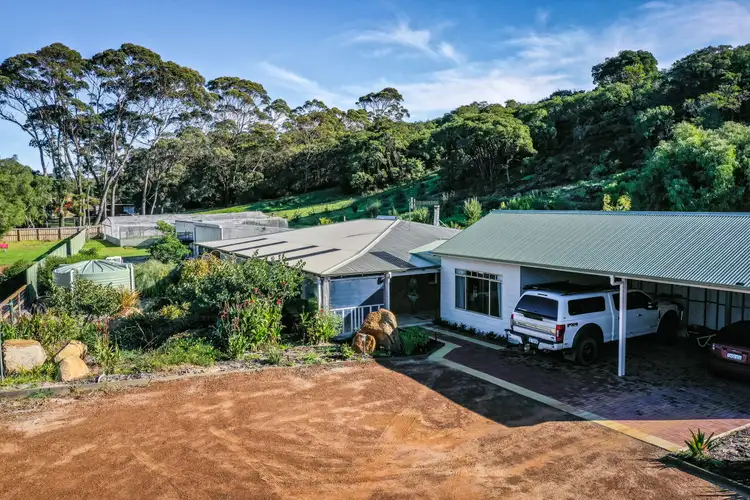 Sixth view of Homely house listing, 10 Lorikeet Way, Little Grove WA 6330