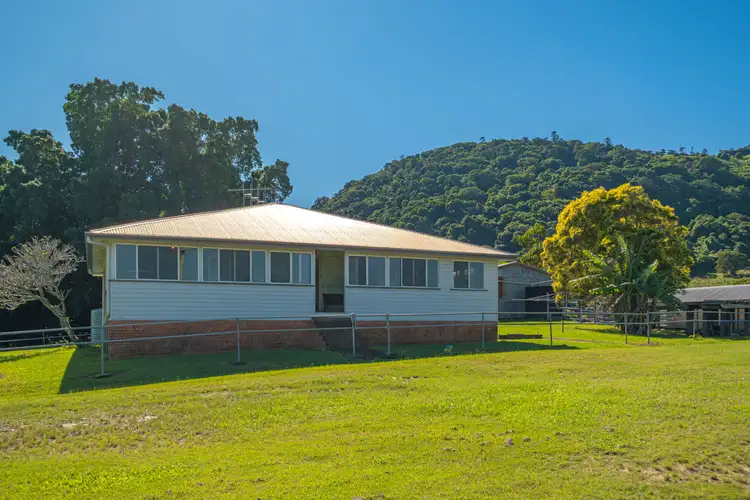 76 Parsons Road, Coondoo QLD 4570