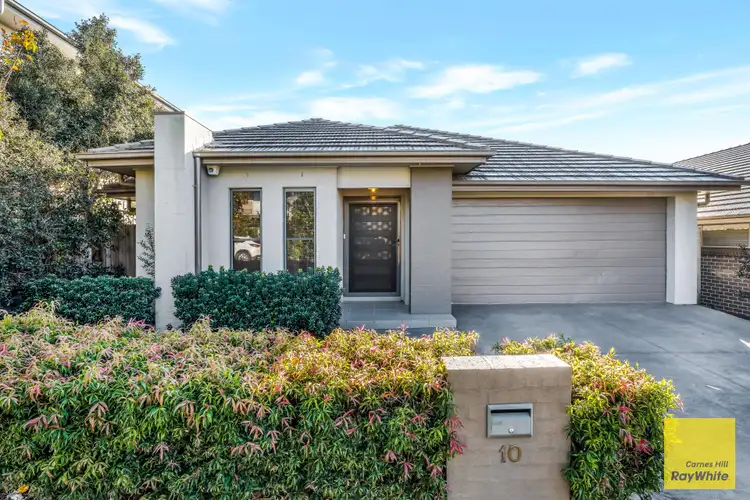 10 Duigan Street, Middleton Grange NSW 2171