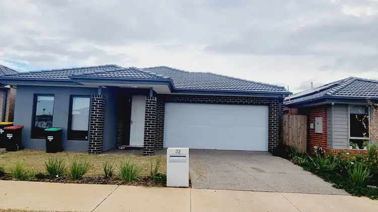 Second view of Homely house listing, 32 Tamworth Drive, Rockbank VIC 3335