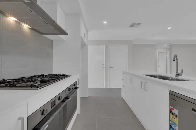 28 Maive Street, Byford WA 6122