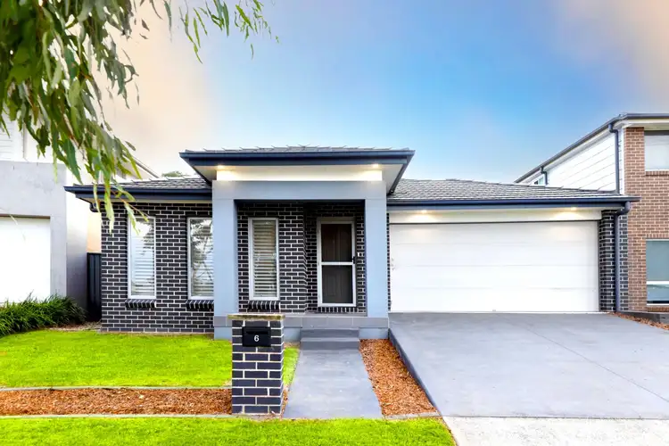6 Garrison Road, Jordan Springs NSW 2747