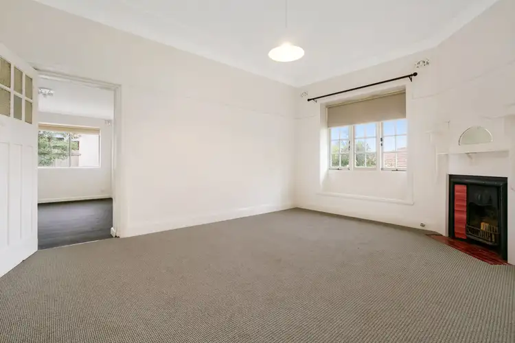 2 Edenholme Road, Russell Lea NSW 2046