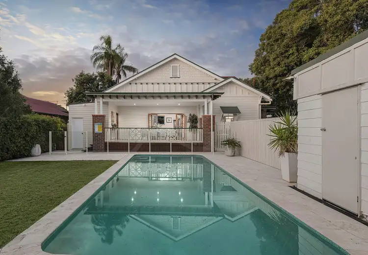 45 Cracknell Road, Annerley QLD 4103